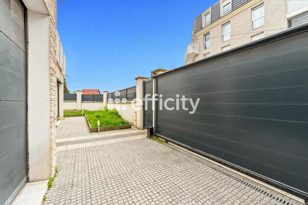 Maison 4 pièces - 125 m² Exclusivité efficity