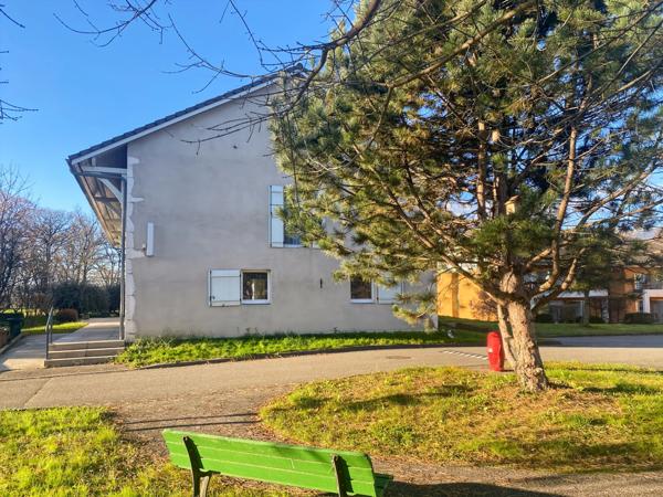 Dpt Ain (01), Investissement locatif pour LMNP- PREVESSIN MOENS appartement T3 meublé