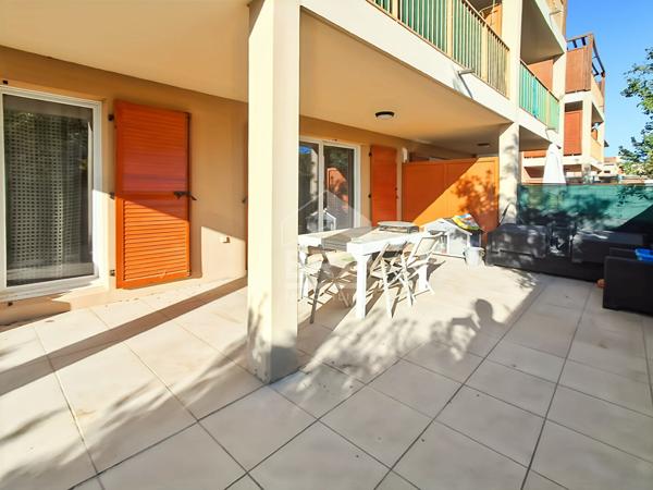 Appartement La Fare Les Oliviers 4 pièce(s) 79.50 m2
