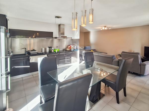 Appartement La Fare Les Oliviers 4 pièce(s) 79.50 m2
