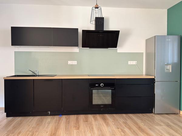 Maison Lempdes-sur-allagnon - 4 pièce(s) 83m2 - Entièrement rénovée
