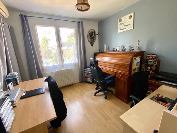 Maison 4 pièces (DPE C) avec piscine 10X5 et garage au centre de SAINT MARTIN D'ONEY (40) sur terrain 800M2