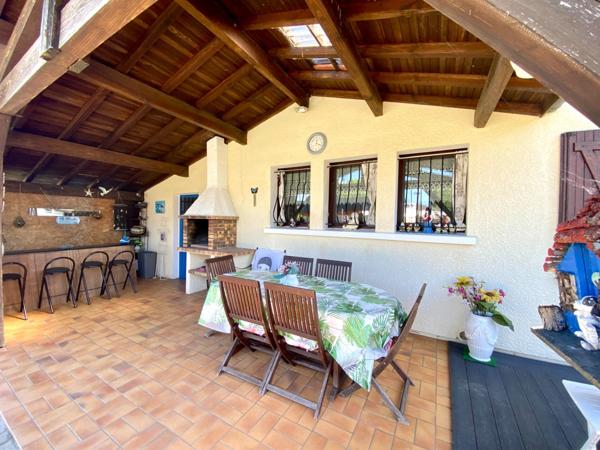 Maison 4 pièces (DPE C) avec piscine 10X5 et garage au centre de SAINT MARTIN D'ONEY (40) sur terrain 800M2