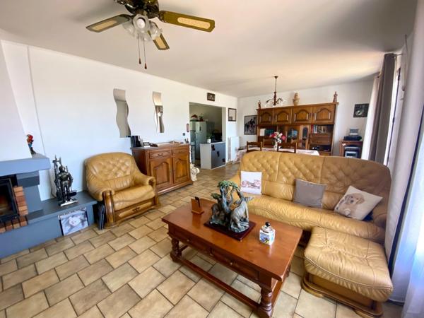 Maison 4 pièces (DPE C) avec piscine 10X5 et garage au centre de SAINT MARTIN D'ONEY (40) sur terrain 800M2