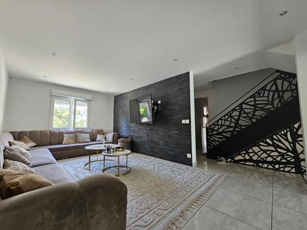 Maison 5 pièces - 128 m² Exclusivité efficity