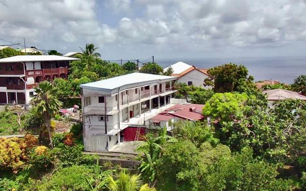 Maison à vendre    8 pièces •  Sainte-Luce