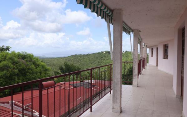 Maison à vendre    8 pièces •  Sainte-Luce