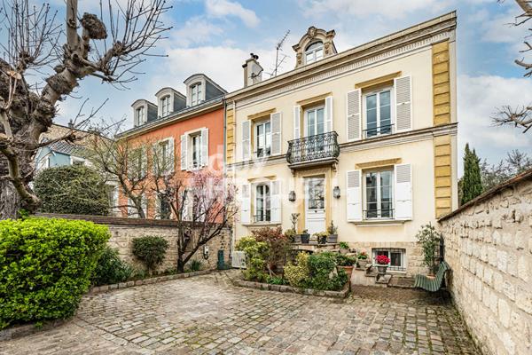 MAISON 184 M² 8 PIÈCES. 6 CHAMBRES