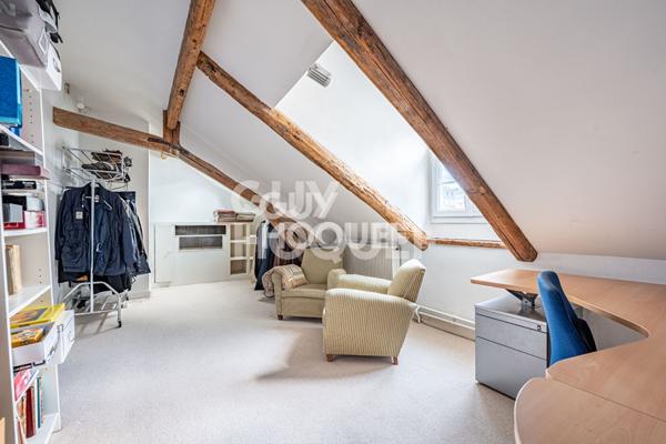 MAISON 184 M² 8 PIÈCES. 6 CHAMBRES