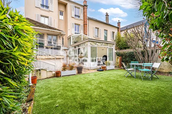 MAISON 184 M² 8 PIÈCES. 6 CHAMBRES