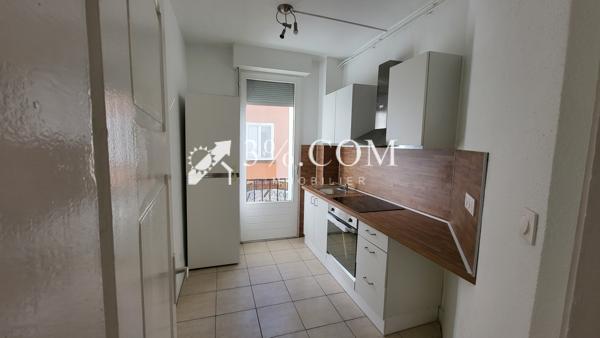 Appartement
                                                                                                                                                                                                                                                                                                                        2 pièce(s)                                                                                                                                                                                                          1 chambre(s)                                                                                                                                                                                                          41.42  m²