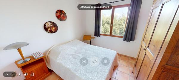 Maison provençale avec vue sur les hauteurs