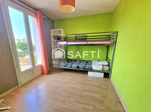 Mar-vivo les Sablettes appartement au dernier étage , cave , place de parking. Proximité de la plage