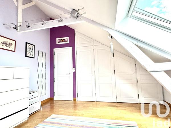 Maison de ville 9 pièces de 184 m² à Beauvais (60000)