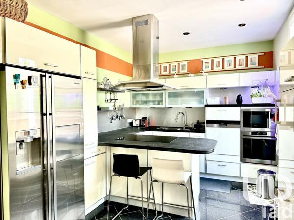 Maison de ville 9 pièces de 184 m² à Beauvais (60000)