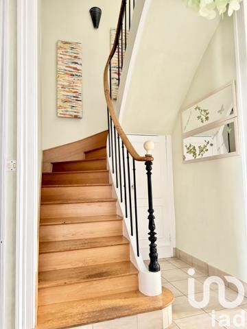 Maison de ville 9 pièces de 184 m² à Beauvais (60000)