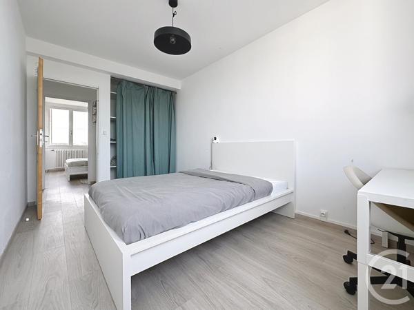 Appartement F4 à vendre  4 pièces - 75 m2 ST ANDRE LES VERGERS - 10