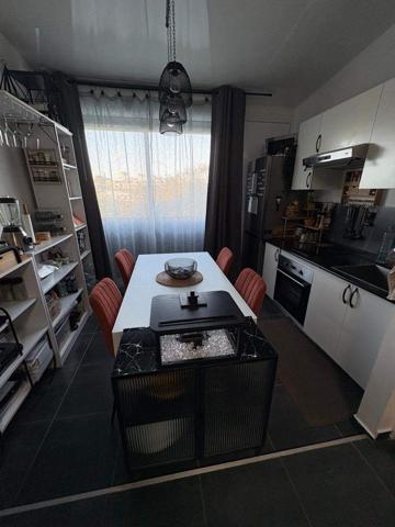 BAS DU FORT - T2bis dans résidence privé avec piscine et accès plage