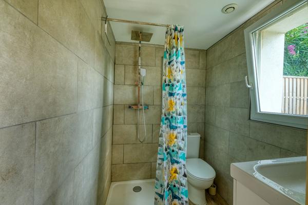 Maison Bastia 4 pièces 108 m2 + studio 18 m2 Bastia Sud - jardin arboré 264 m2