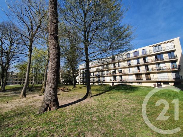 Appartement F4 à vendre  4 pièces - 80,30 m2 L ISLE ADAM - 95