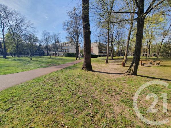 Appartement F4 à vendre  4 pièces - 80,30 m2 L ISLE ADAM - 95