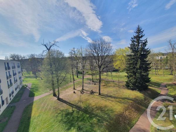 Appartement F4 à vendre  4 pièces - 80,30 m2 L ISLE ADAM - 95