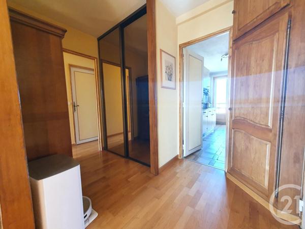 Appartement F4 à vendre  4 pièces - 80,30 m2 L ISLE ADAM - 95