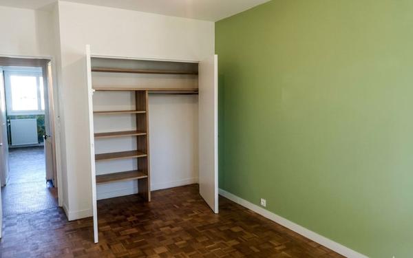 Appartement à vendre    3 pièces • 81 m2 Pau