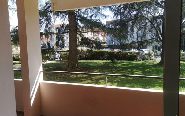 Appartement à vendre    3 pièces • 81 m2 Pau