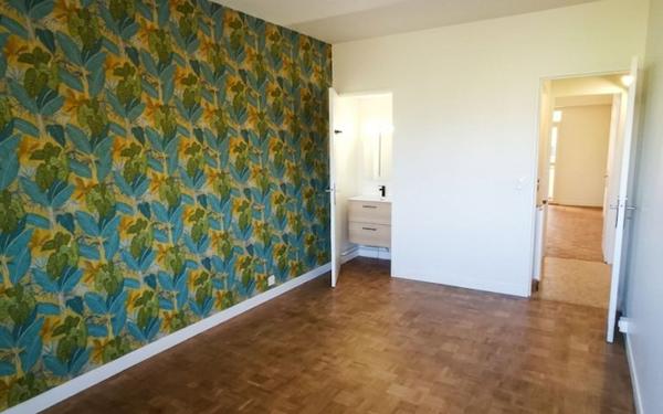 Appartement à vendre    3 pièces • 81 m2 Pau