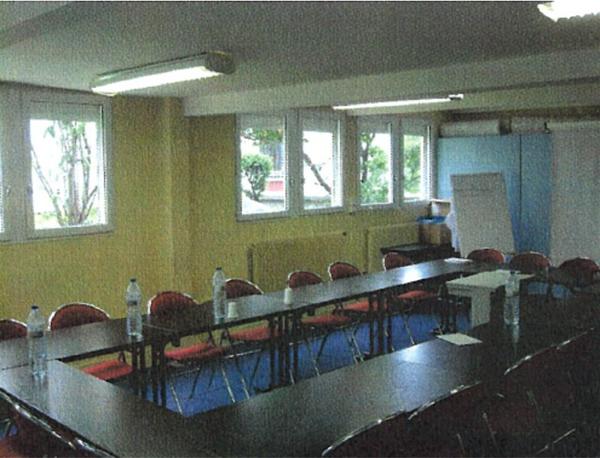 Bureau
        
        - 354 m² 2 280 000 € *