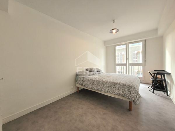 LOCATION MEUBLEE - PAU - Secteur Verdun : Appartement T3 de 64m²  avec 2 balcons et parking