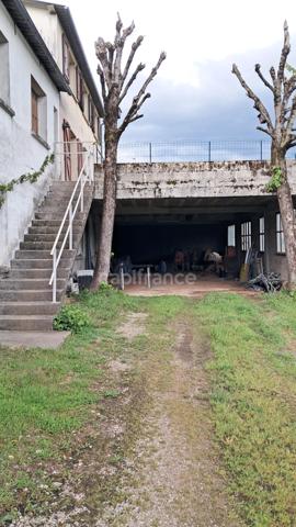 Immeuble de rapport 340m2 habitable sur 2 plateaux de 400 m2