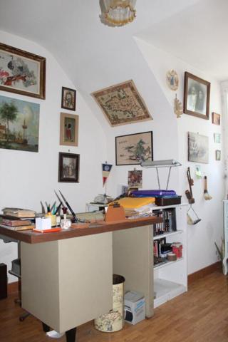 Exclusivité !! Côtes d'Armor 22440 Ploufragan. 3 chambres dont une au RDC, terrain constructible, divisible, garage