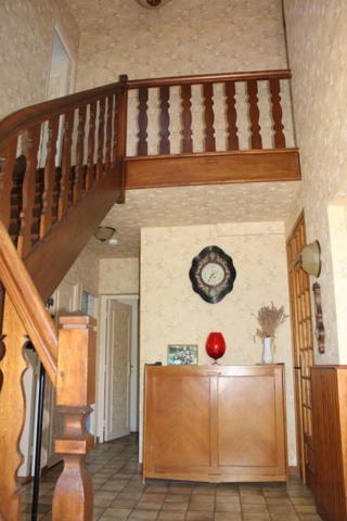 Exclusivité !! Côtes d'Armor 22440 Ploufragan. 3 chambres dont une au RDC, terrain constructible, divisible, garage