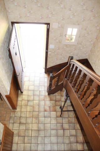 Exclusivité !! Côtes d'Armor 22440 Ploufragan. 3 chambres dont une au RDC, terrain constructible, divisible, garage