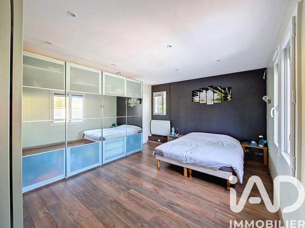 Maison à vendre 7 pièces 152 m² Saint-Fargeau-Ponthierry