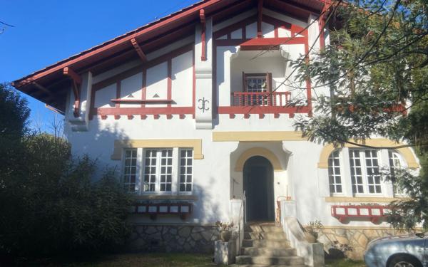 Maison à vendre    6 pièces • 184 m2 Bayonne