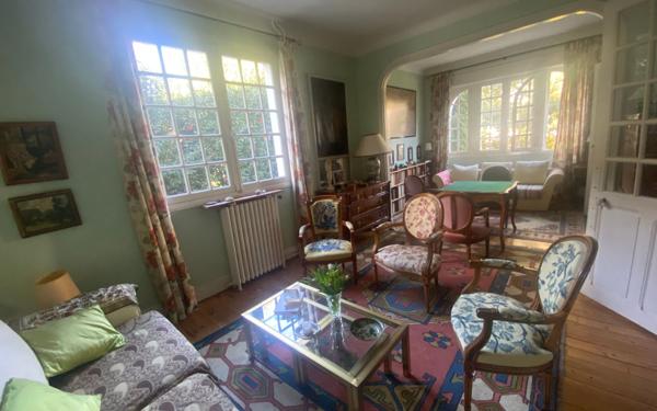 Maison à vendre    6 pièces • 184 m2 Bayonne