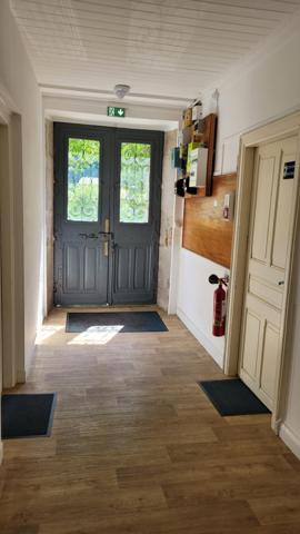 Immeuble avec local commercial