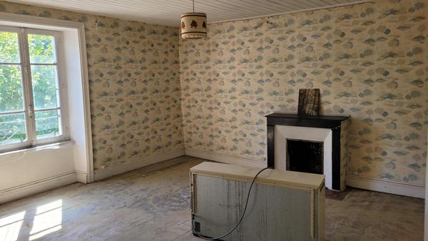 Immeuble avec local commercial