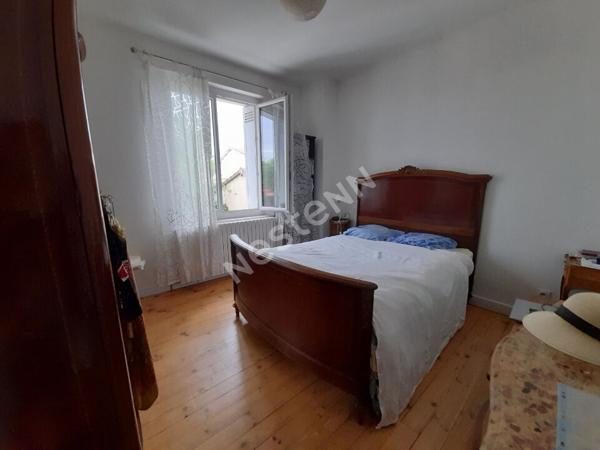 Charmante maison de ville avec vie de plain-pied. Secteur Bergerac Rive Droite