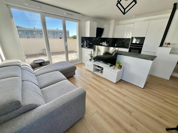 Appartement Cergy 5 pièce(s) 91.24 m2 €374 000 ** - Référence 2294
