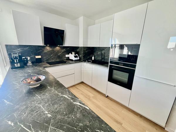 Appartement Cergy 5 pièce(s) 91.24 m2 €374 000 ** - Référence 2294