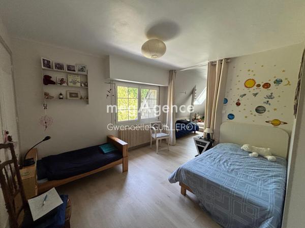 Maison à LARMOR-PLAGE, 56260 - 10 pièces 260m²