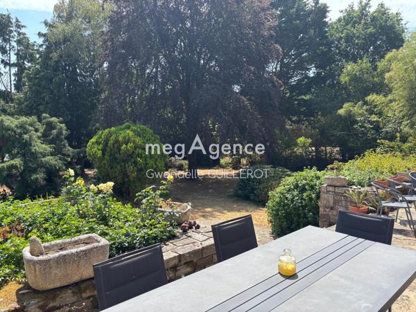 Maison à LARMOR-PLAGE, 56260 - 10 pièces 260m²