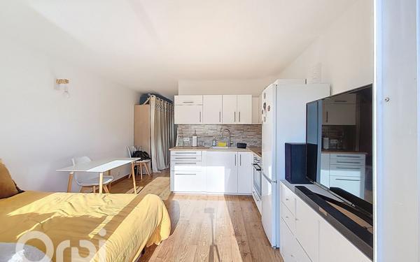 Appartement à vendre    2 pièces • 28 m2 Le Beausset