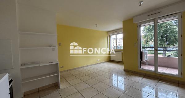 Location Appartement 2 pièces 47 m² - Villefranche-sur-saône 69400