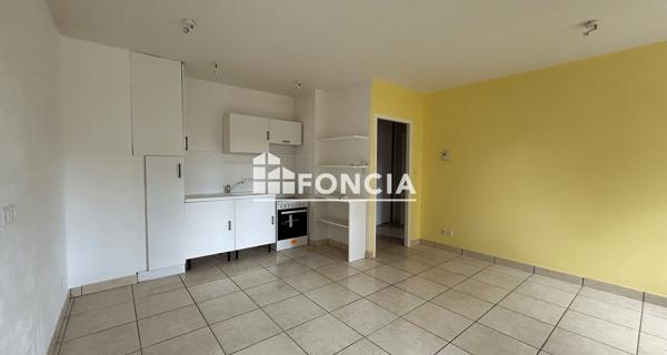 Location Appartement 2 pièces 47 m² - Villefranche-sur-saône 69400