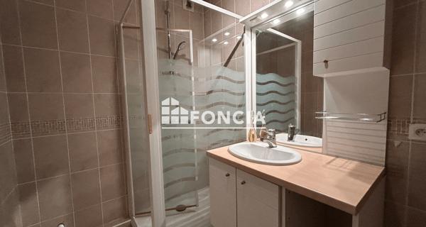 Location Appartement 2 pièces 47 m² - Villefranche-sur-saône 69400